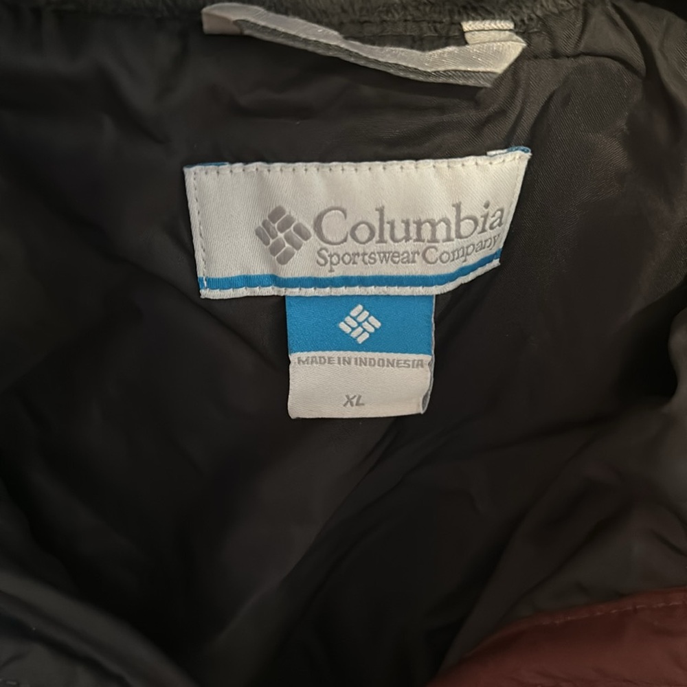 Columbia Jacket - Picture 2 of 3